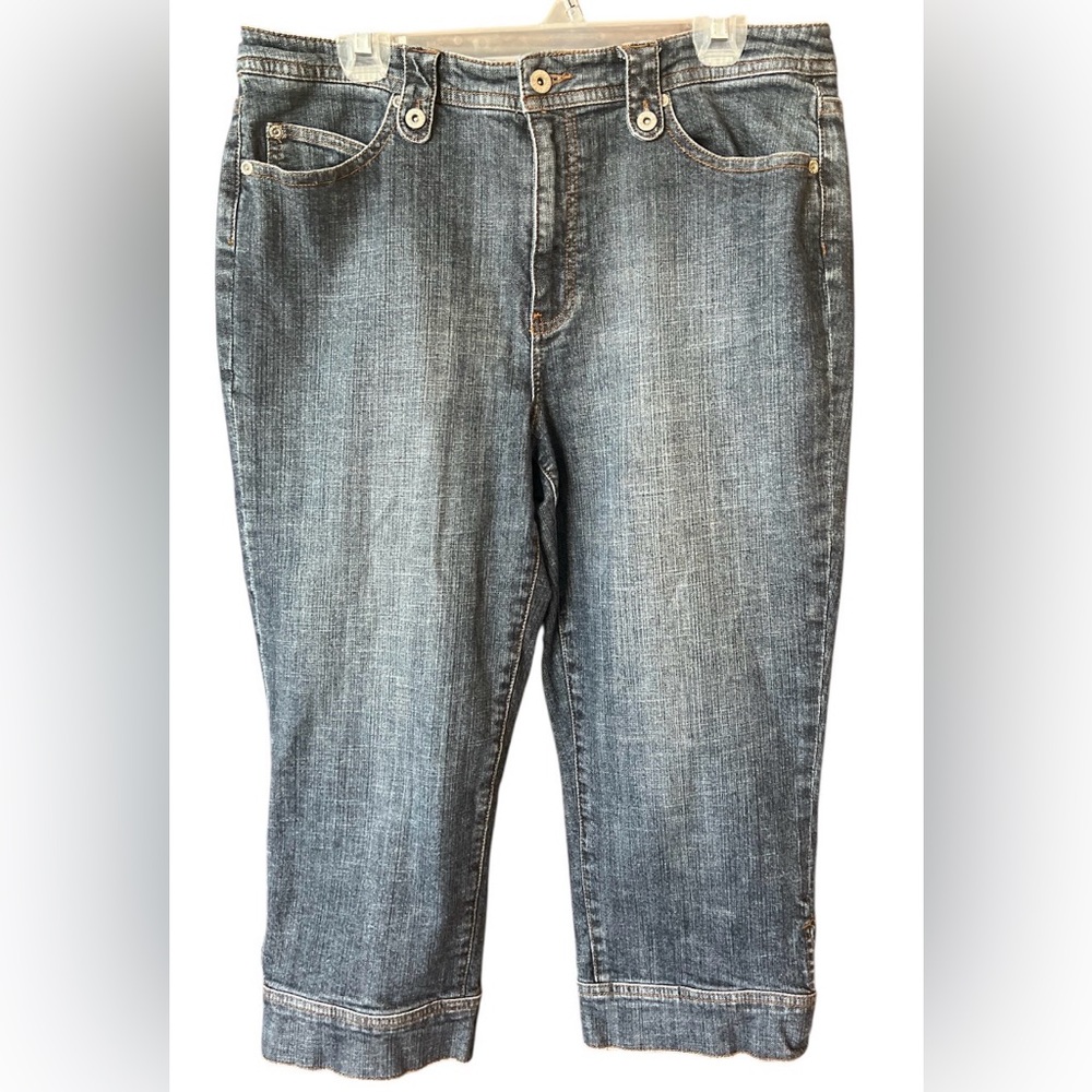 Chico’s Platinum Blue Denim Capri Style Women’s Jeans Size 3